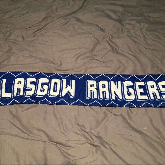 Glasgow Rangers Knitted Scarf - Picture 2 of 6